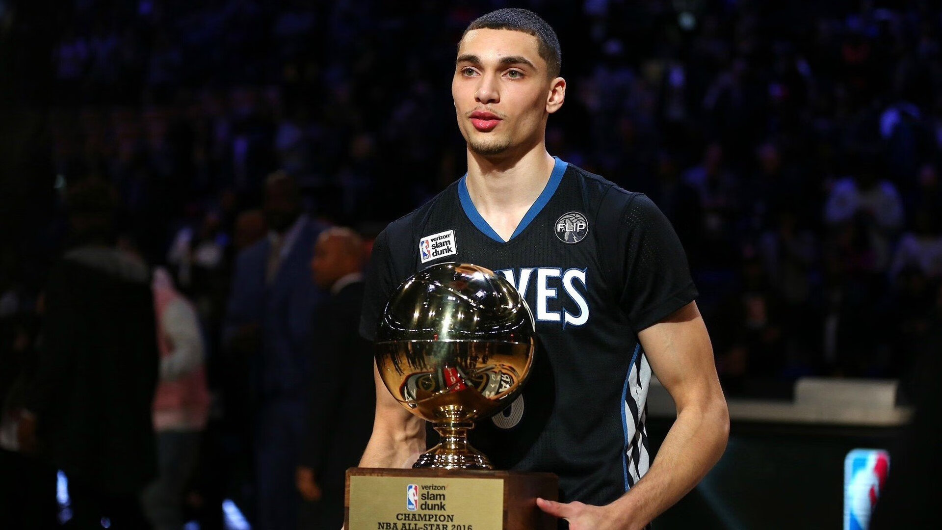 全联盟最疯狂一夜!CBA广厦绝杀北京,NBA杰伦格林东决封神!